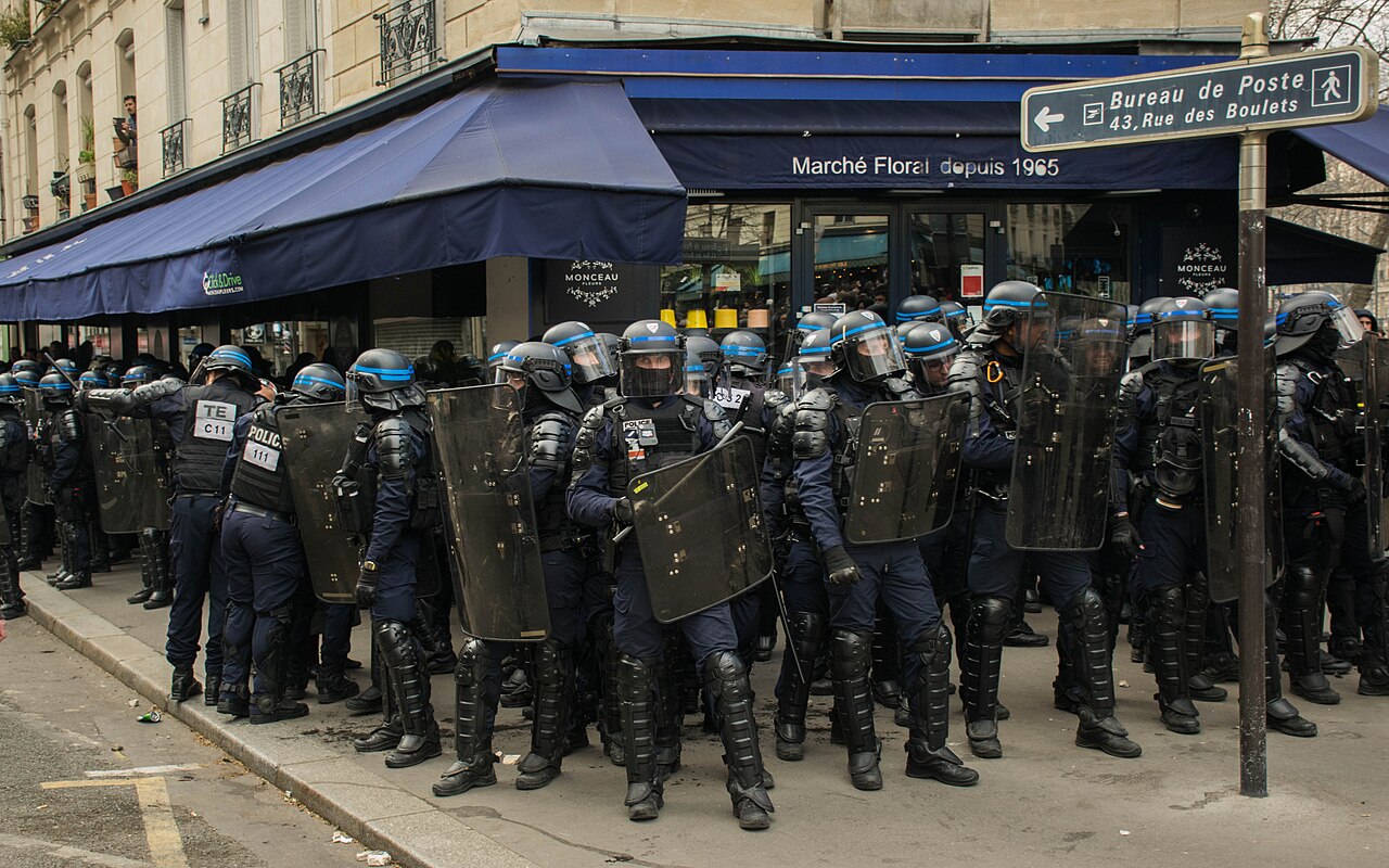 Manifestantes en una marcha en París