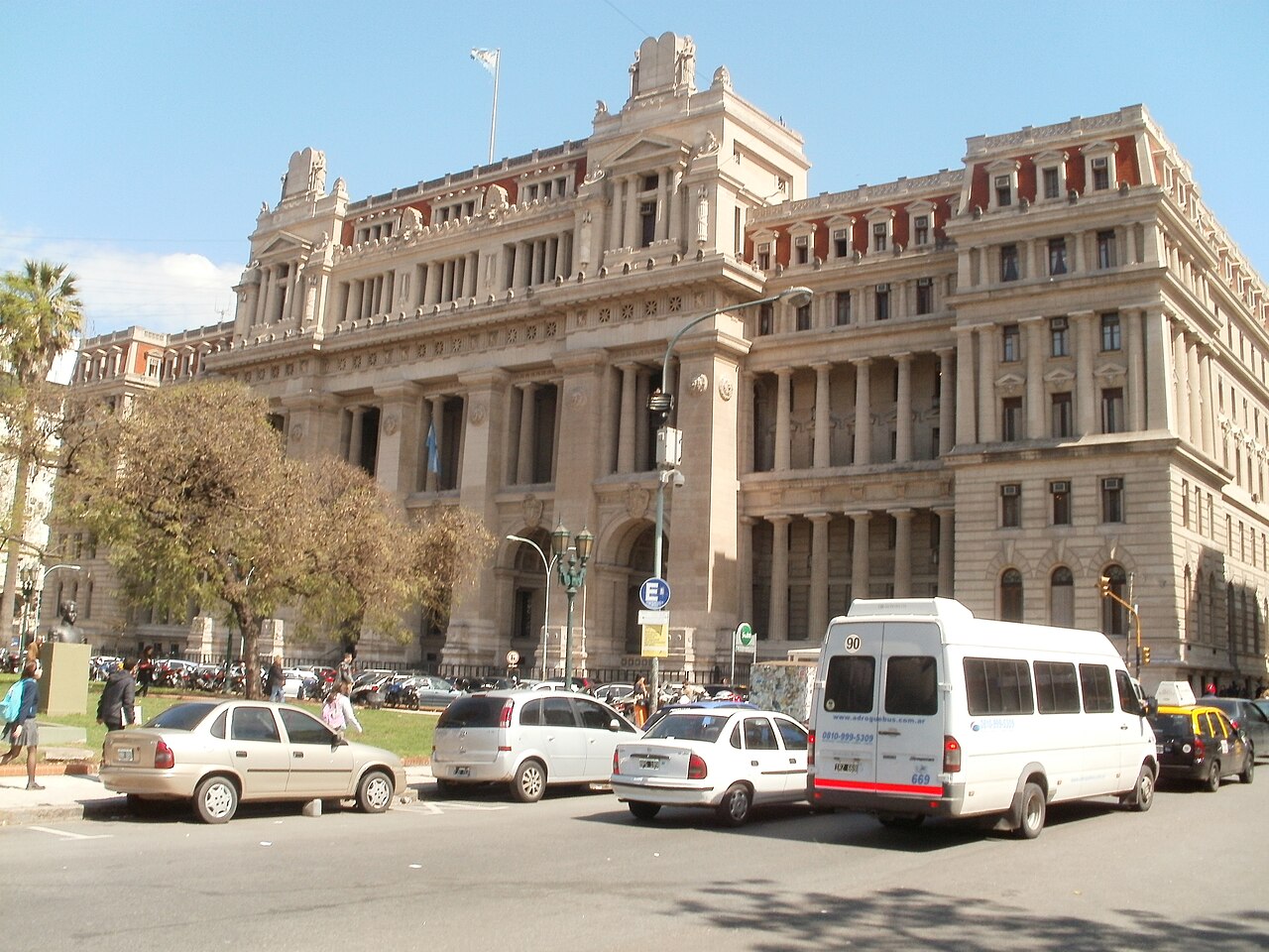 Fachada del Palacio de Justicia de la Nación, sede de la Corte Suprema, en Buenos Aires